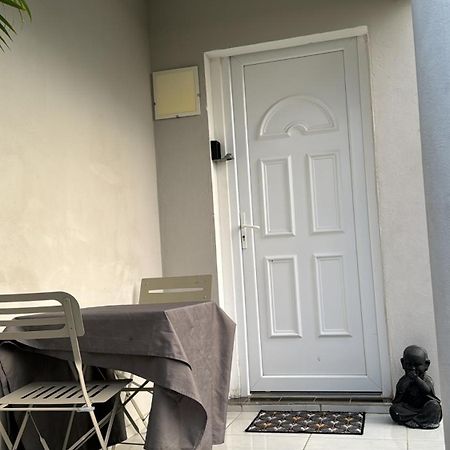 Bed and Breakfast Skys Location Pakehina Schoelcher Exterior foto